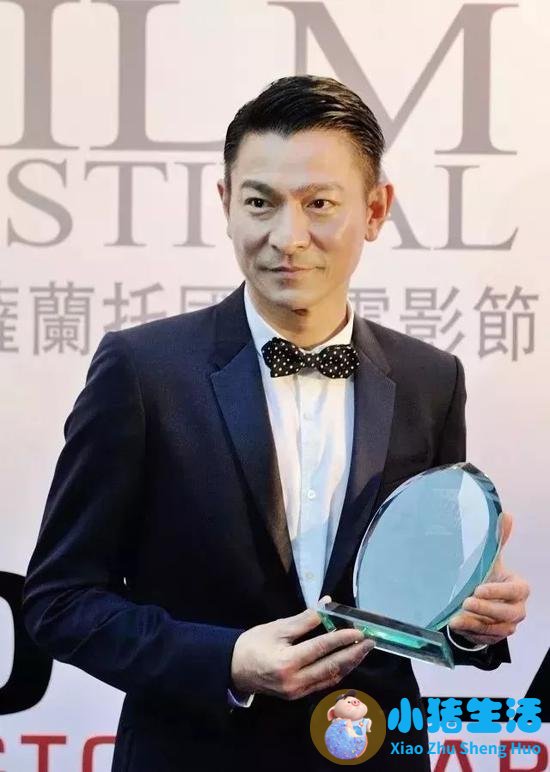 时尚女人卷发假发
