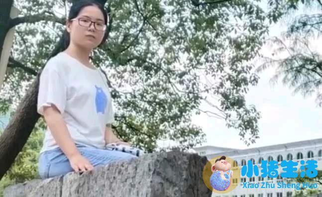 <strong>676分留守女生北大班主任发声：欣赏她，</strong>