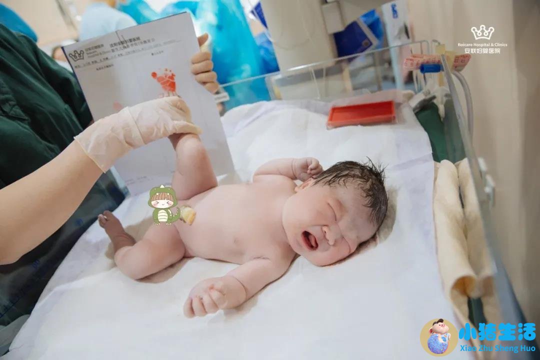 孕妇梦见顺产生下女婴