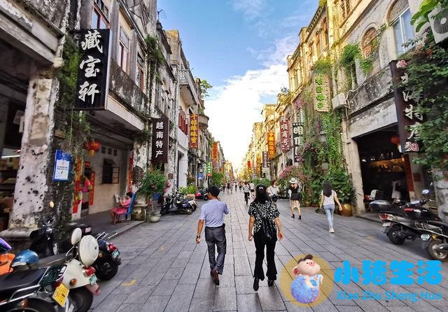 自驾北海食海鲜：看看银滩与老街哪里划