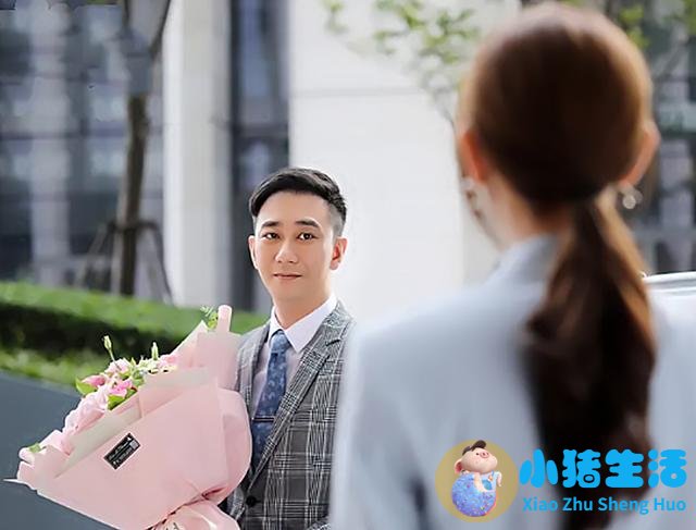 安家里王自健追求的女孩叫啥
