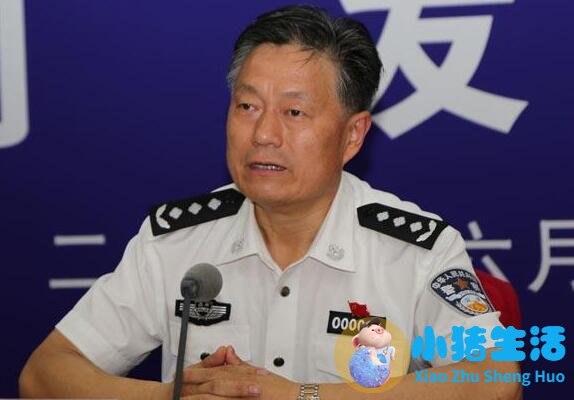 怀孕那晚梦见蛇缠身还梦到发夹 “春雷