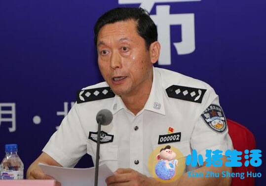 怀孕那晚梦见蛇缠身还梦到发夹