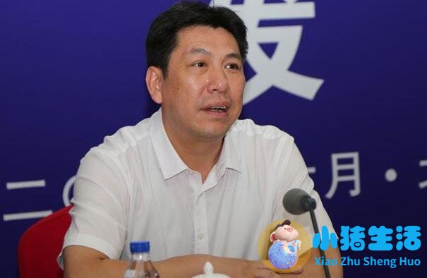 怀孕那晚梦见蛇缠身还梦到发夹