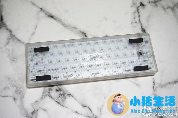 怀孕那晚梦见蛇缠身还梦到发夹