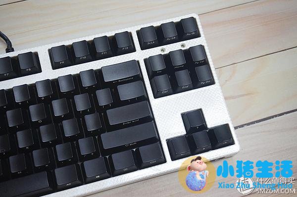 怀孕那晚梦见蛇缠身还梦到发夹