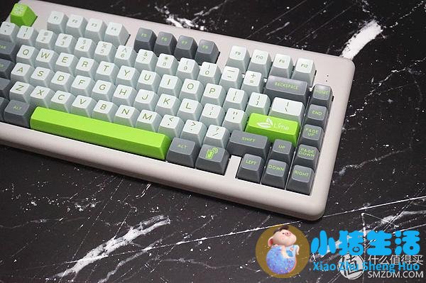 怀孕那晚梦见蛇缠身还梦到发夹