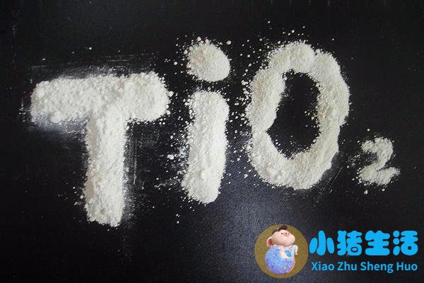 脸上有斑合适素颜霜吗