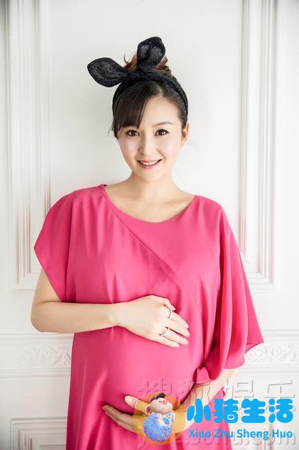 看女性孕妇去医院打胎儿成年看视频