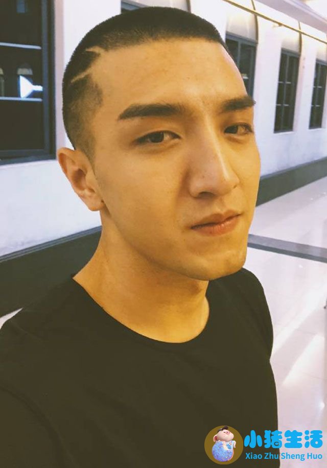 韩国男士分头发型图片