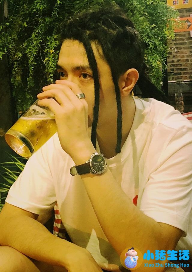韩国男士分头发型图片