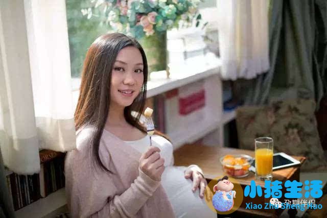 <strong>怀孕能喝啤酒吗  备孕期间喝酒有什么影</strong>