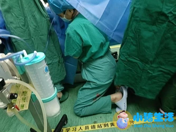 <strong>产妇脐带脱垂 医生3分钟极速剖宫产</strong>
