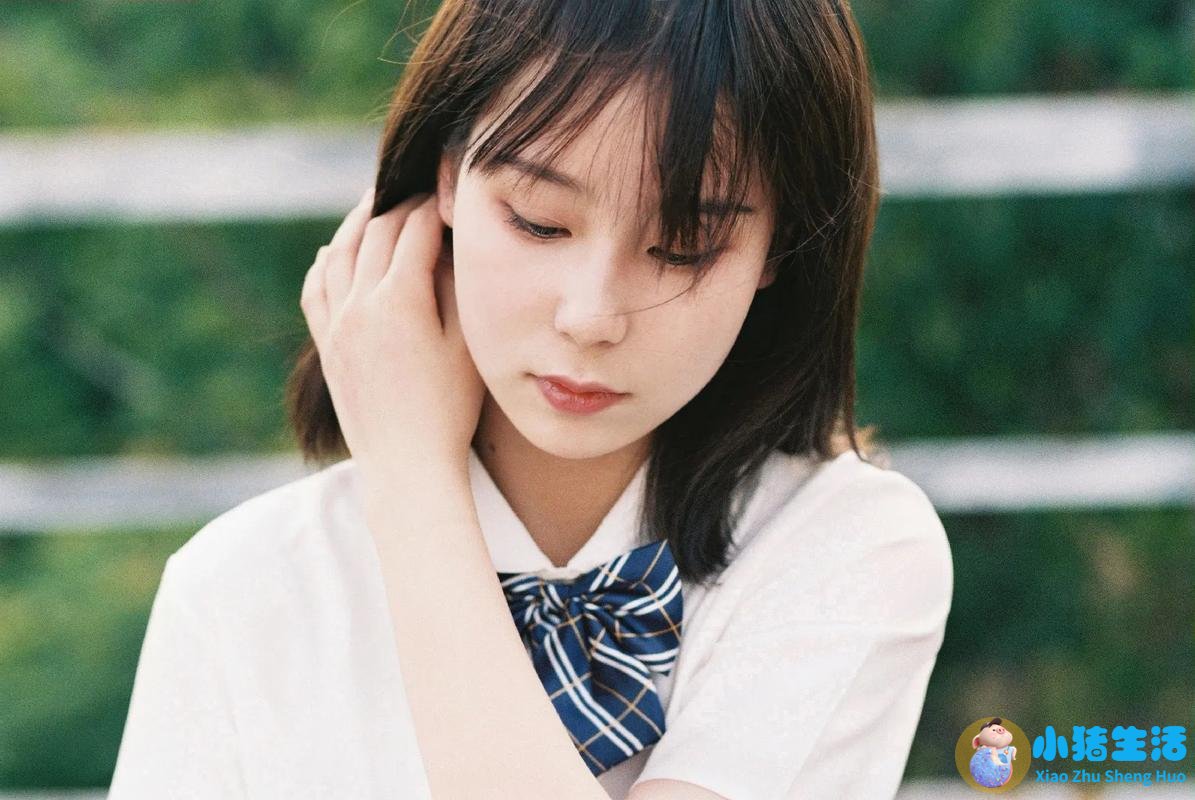 女人掉头发严重的图片